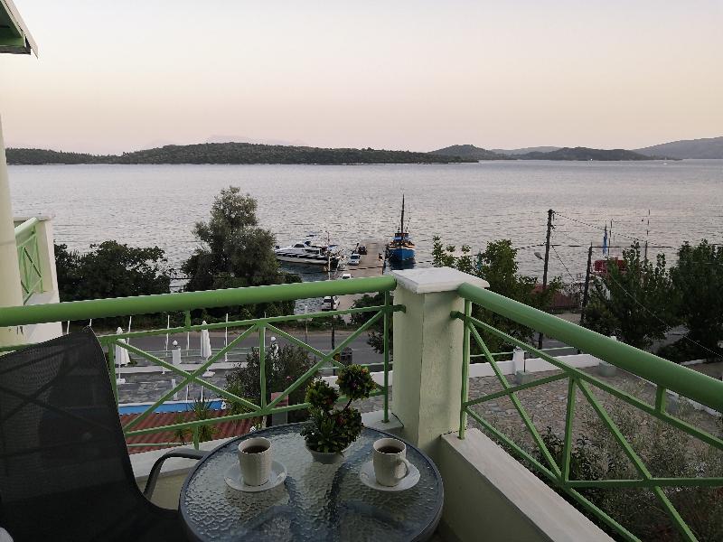 Tropicana Inn Nydri  Buitenkant foto